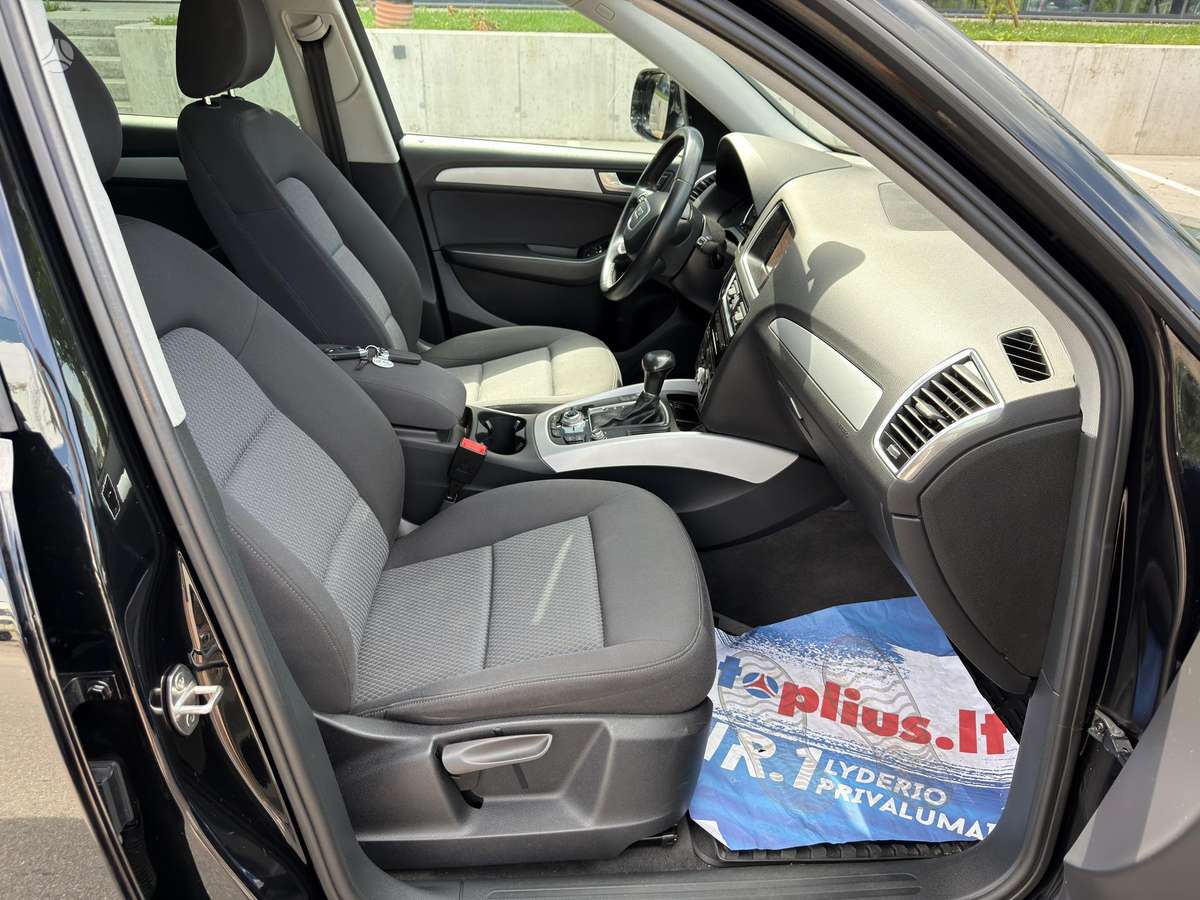 Audi Q5, 2.0 l., off-road / crossover