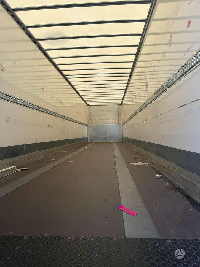 Kögel S24 FRANCE, box / van type