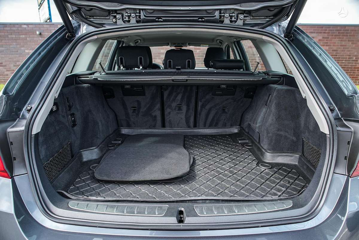 BMW 320, 2.0 l., wagon