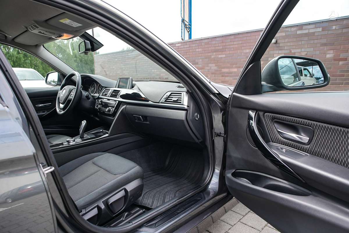 BMW 320, 2.0 l., wagon