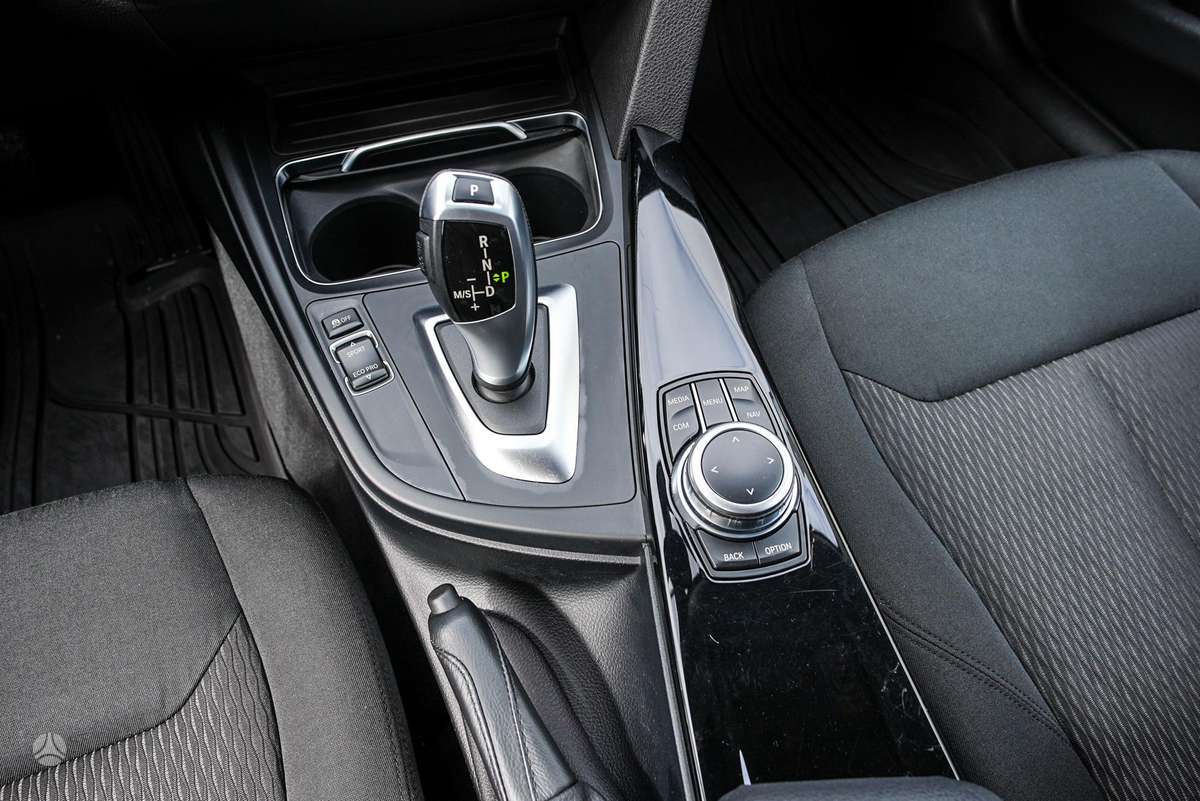 BMW 320, 2.0 l., wagon