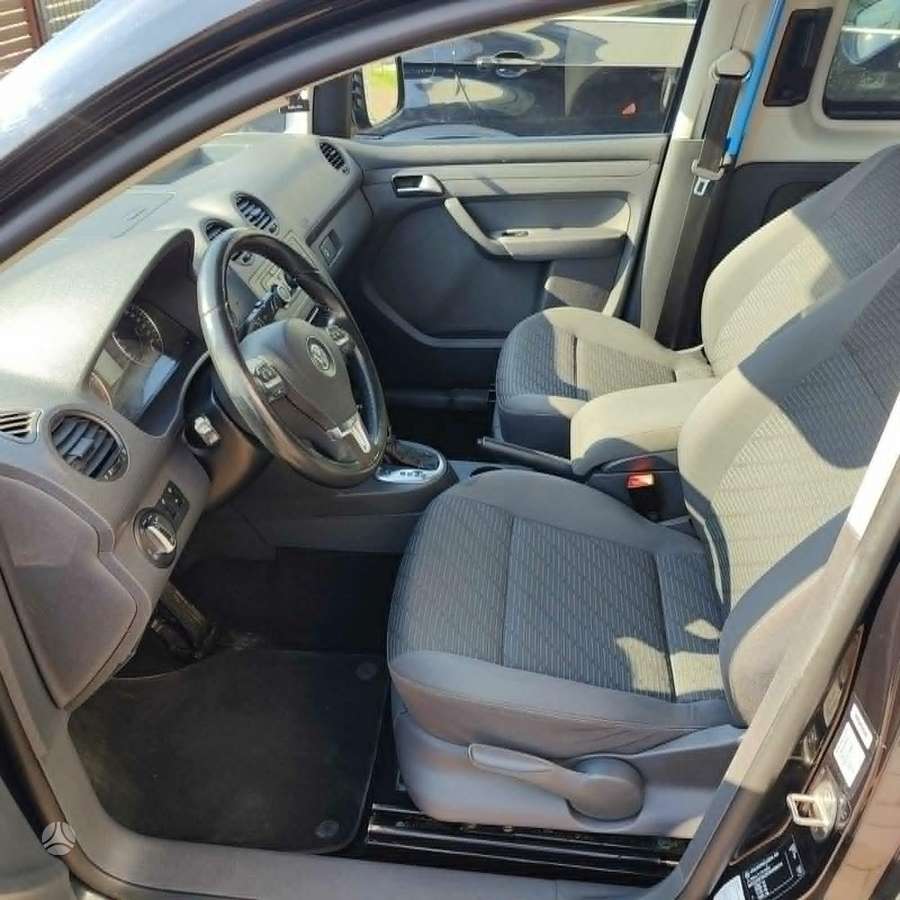 Volkswagen Caddy Maxi - 8