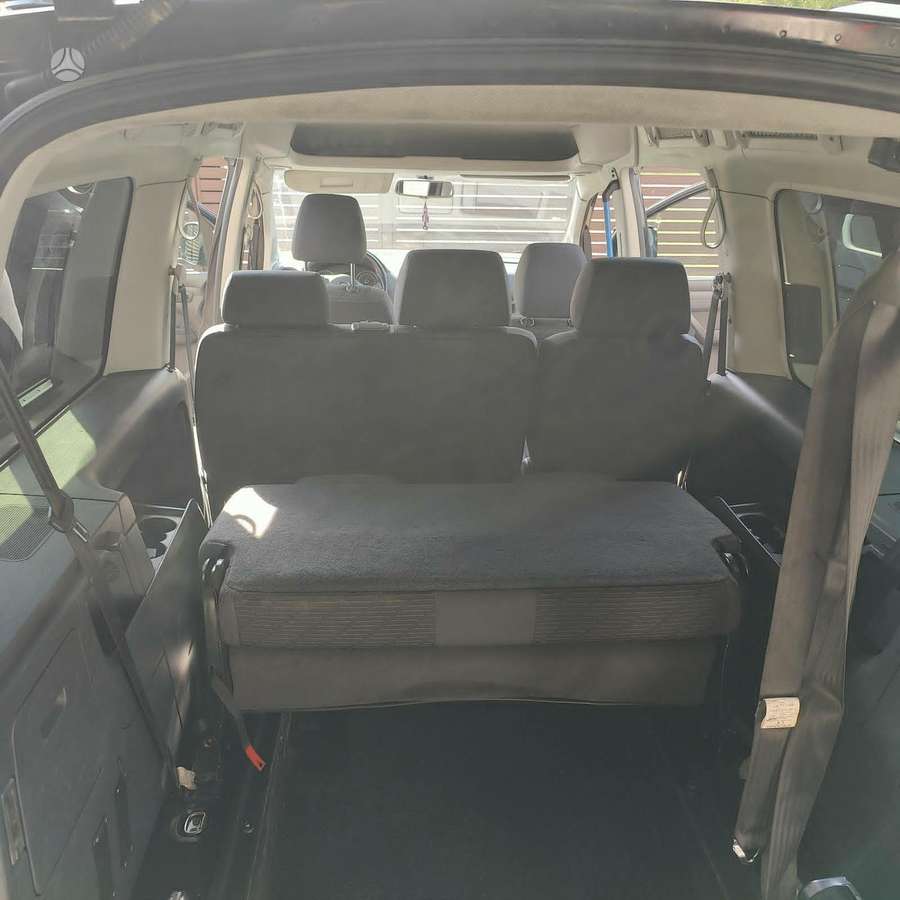 Volkswagen Caddy Maxi - 12