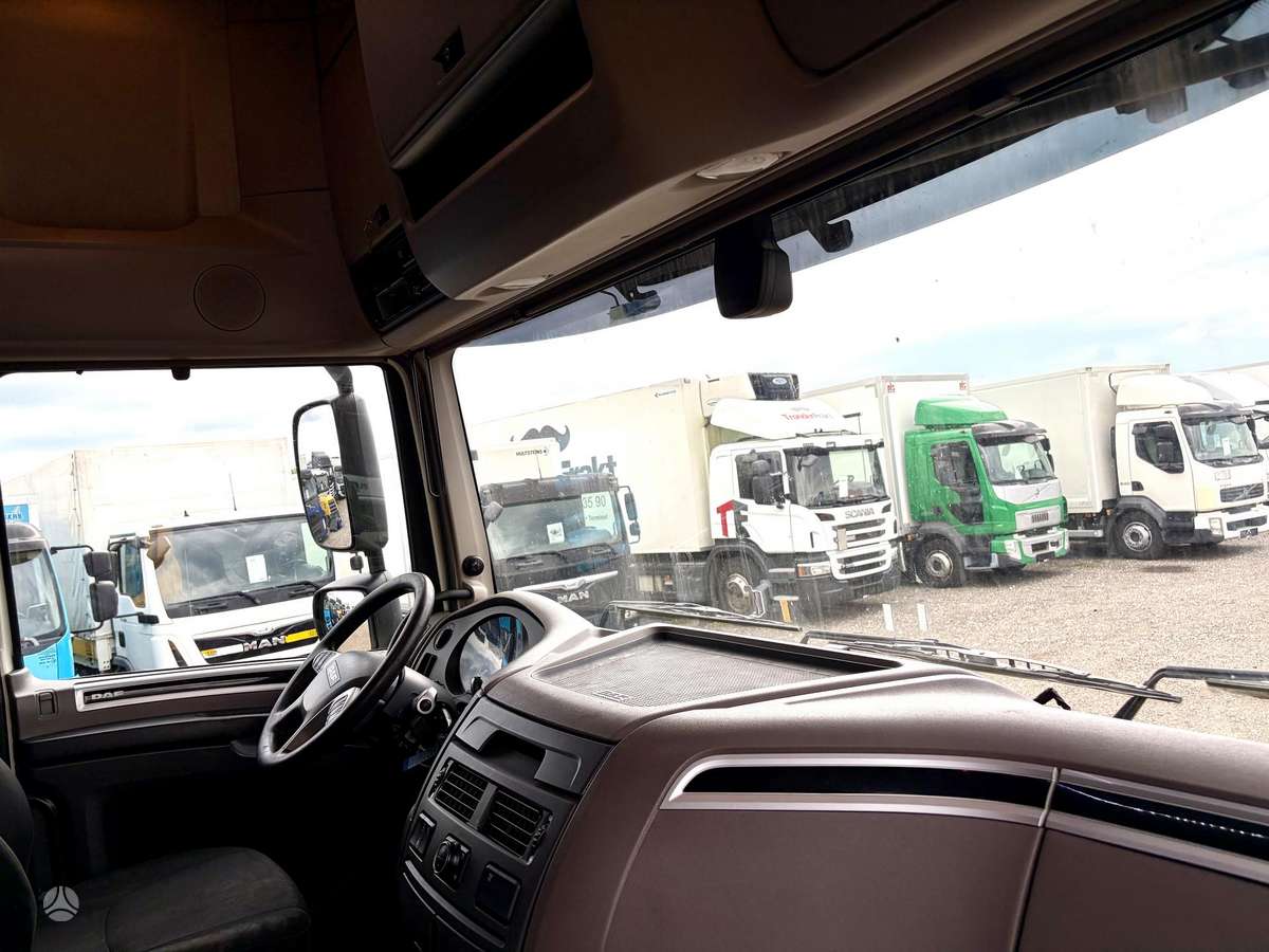 DAF XF 480 Mega Super Space Cab, 2 miegamosios vietos