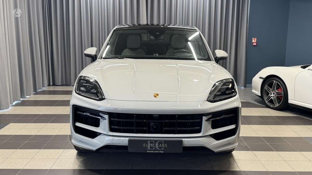Porsche Cayenne Coupe - 2