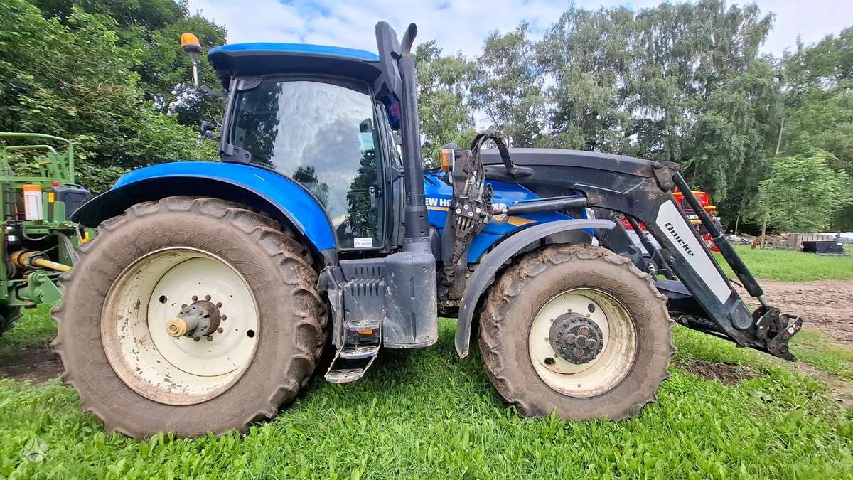 New Holland T7.270AC, тракторы