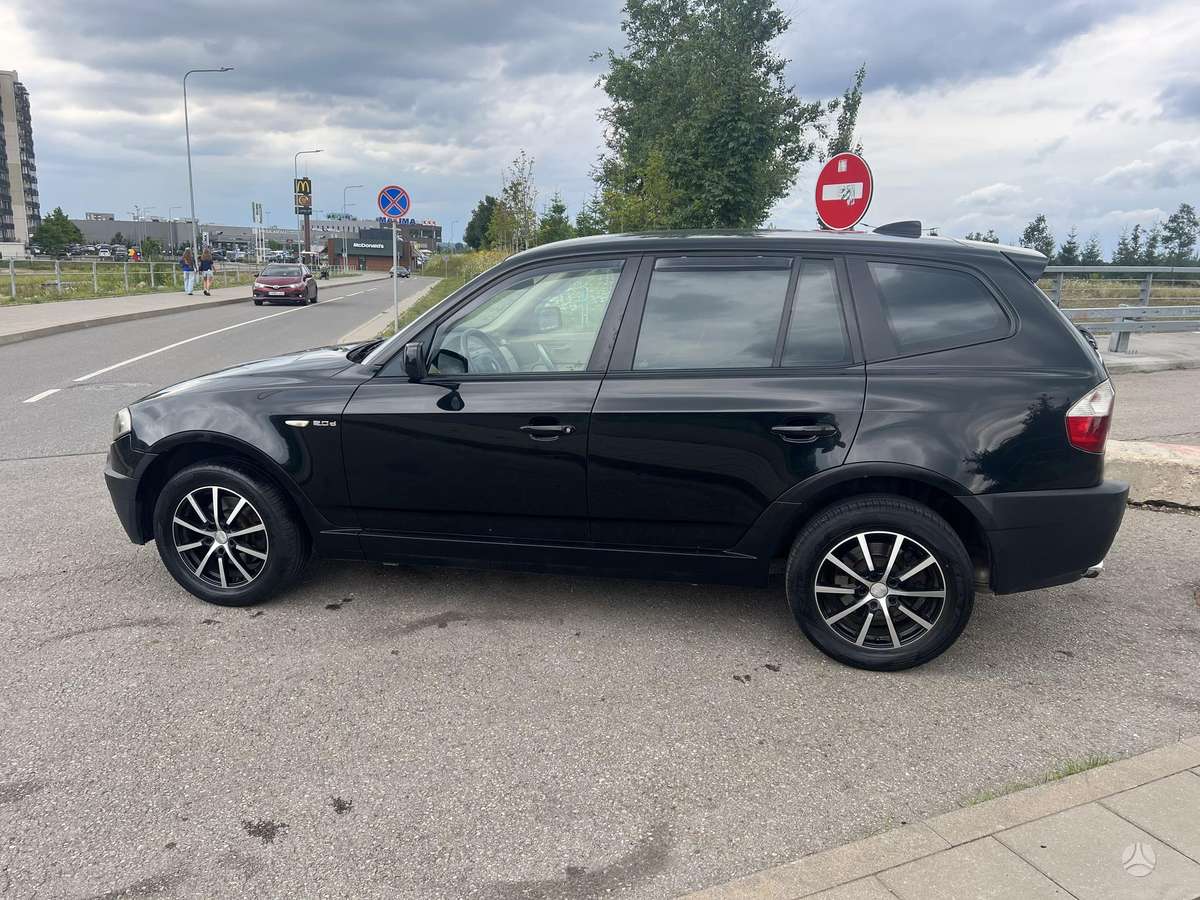 BMW X3, 2.0 l., mpv / minivan