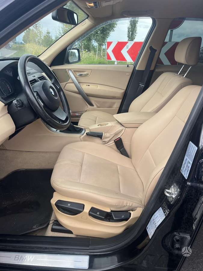 BMW X3, 2.0 l., Минивэн