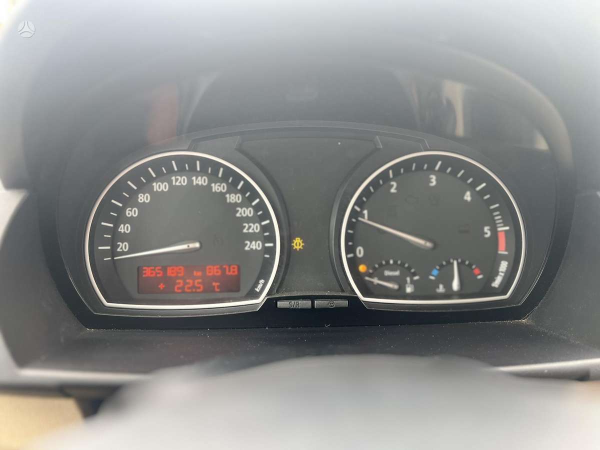 BMW X3, 2.0 l., Минивэн