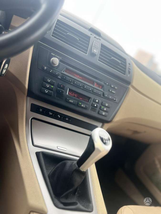 BMW X3, 2.0 l., Минивэн