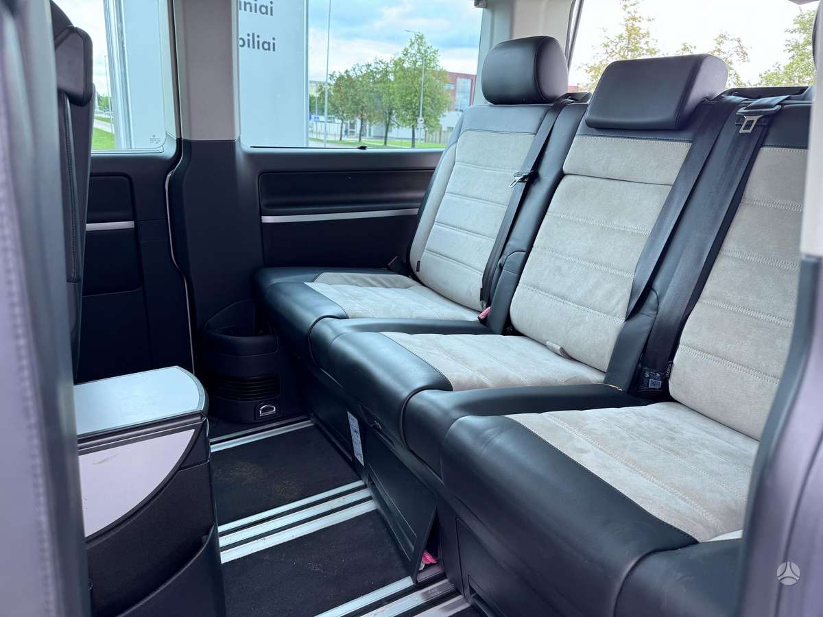 Volkswagen Multivan, 2.0 l., Минивэн