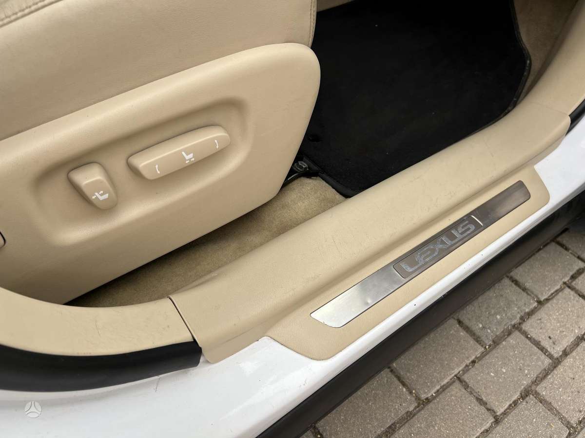 Lexus RX 450h, off-road / crossover