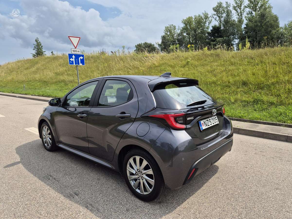 Toyota Yaris - 7