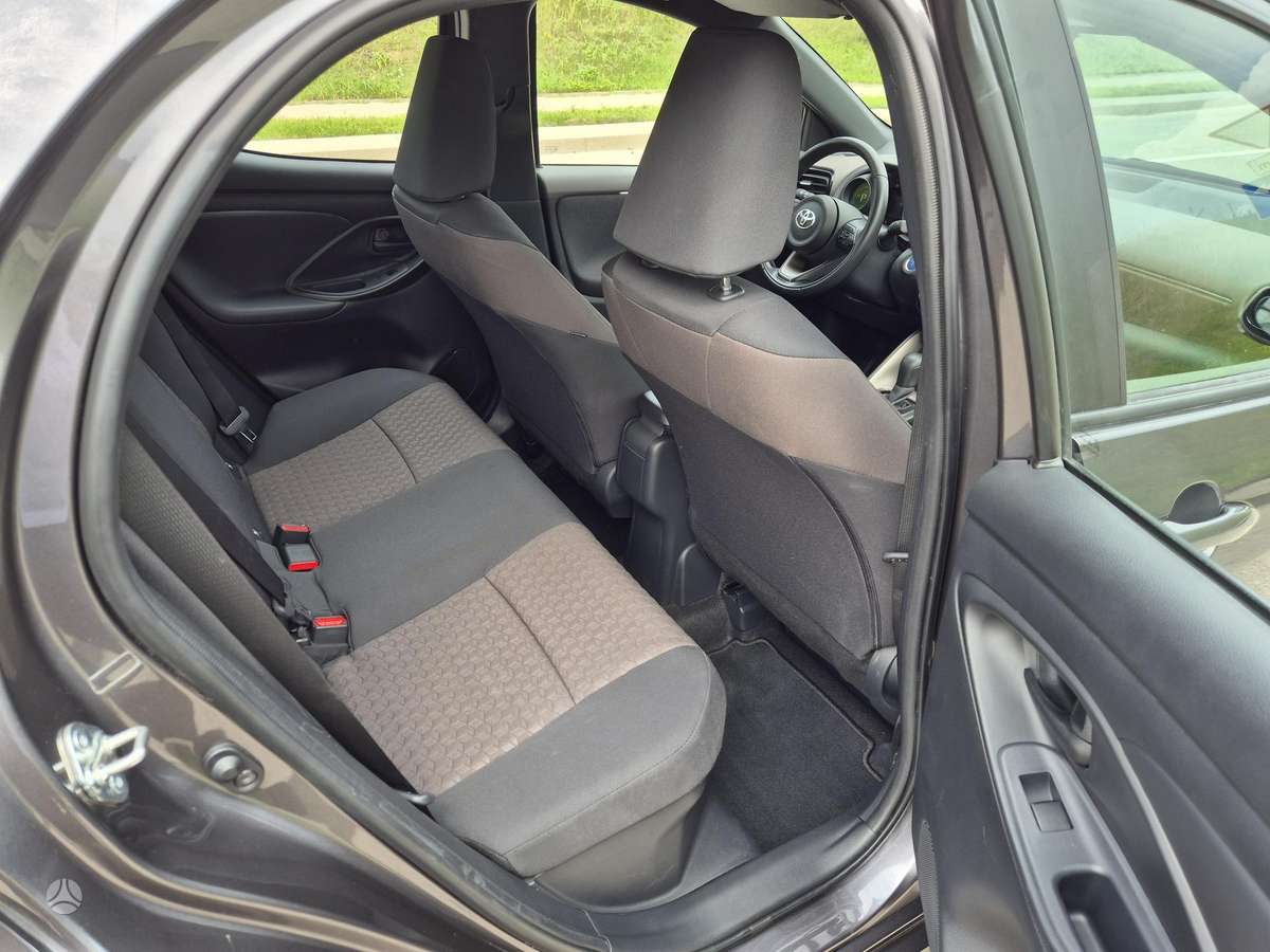 Toyota Yaris - 11