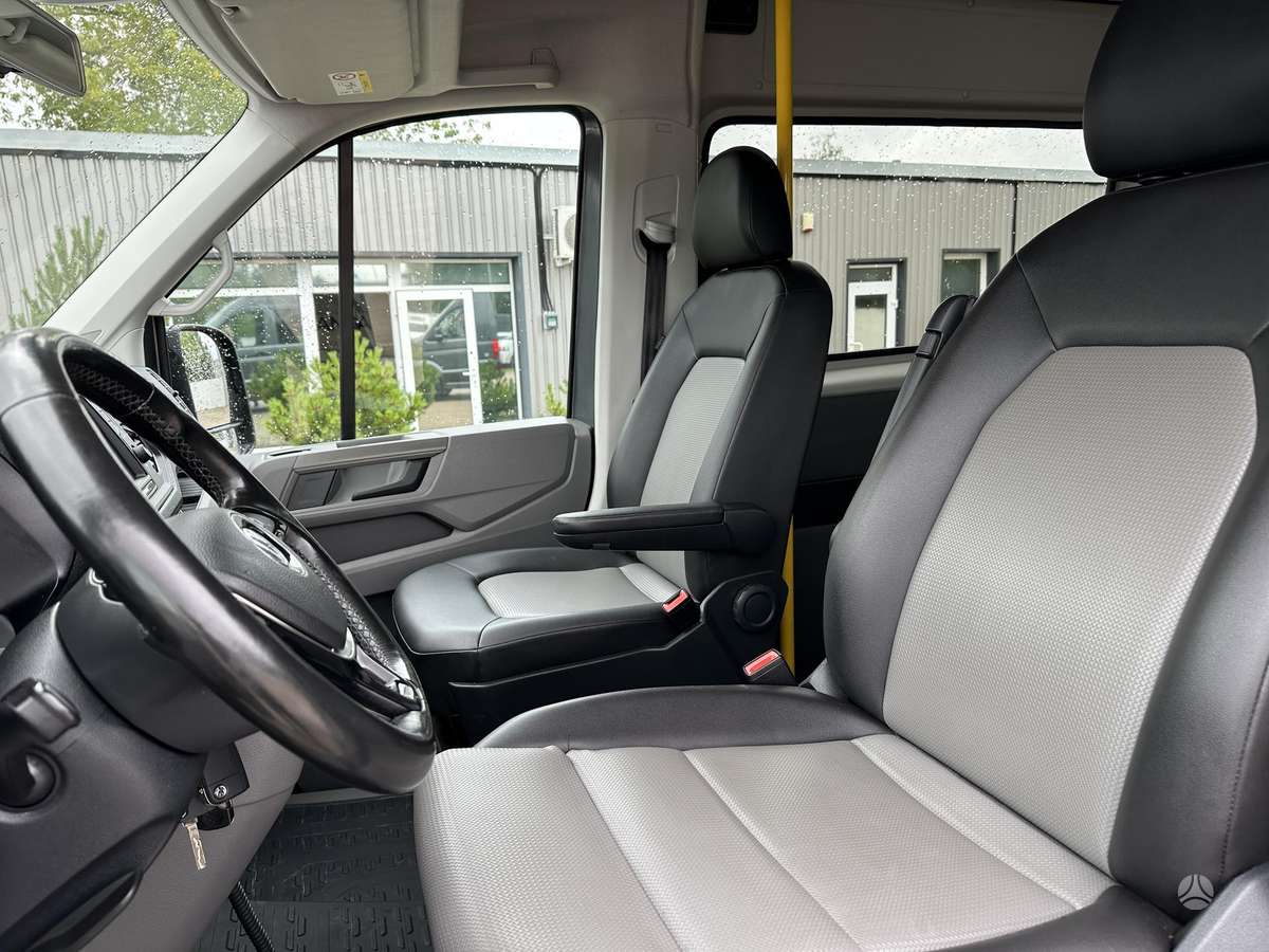 Volkswagen Crafter, passenger minibus