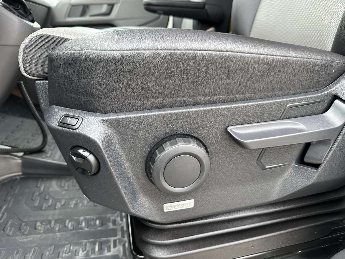 Volkswagen Crafter, passenger minibus
