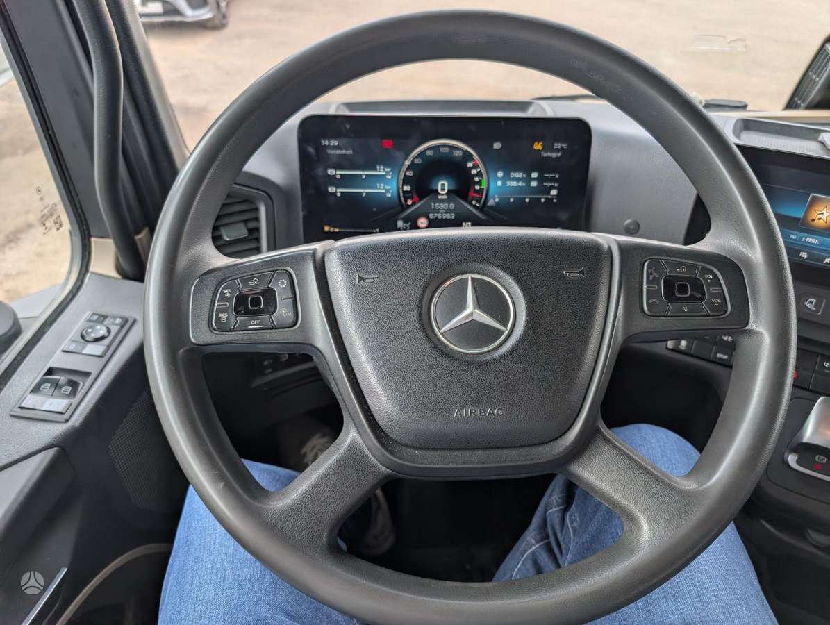 Mercedes-Benz 18.48  (VOKISKAS ), double sleeper