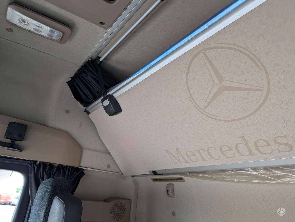 Mercedes-Benz 18.48  (VOKISKAS ), double sleeper