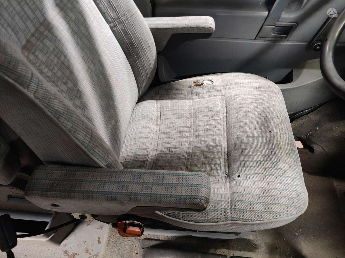Volkswagen Multivan dalimis