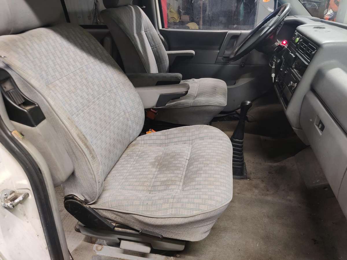 Volkswagen Multivan dalimis