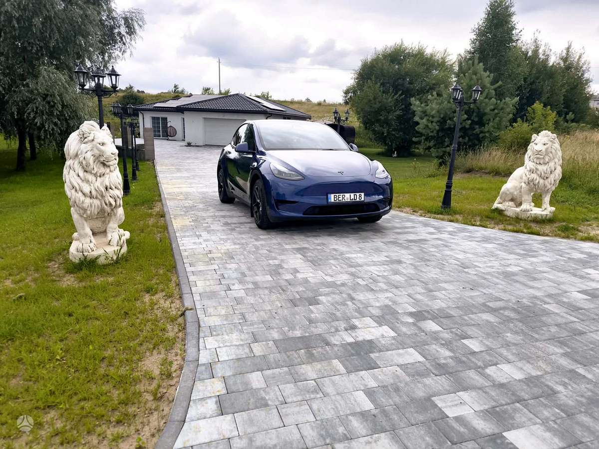 Tesla Model Y, 60 кВт·ч, Хэтчбек