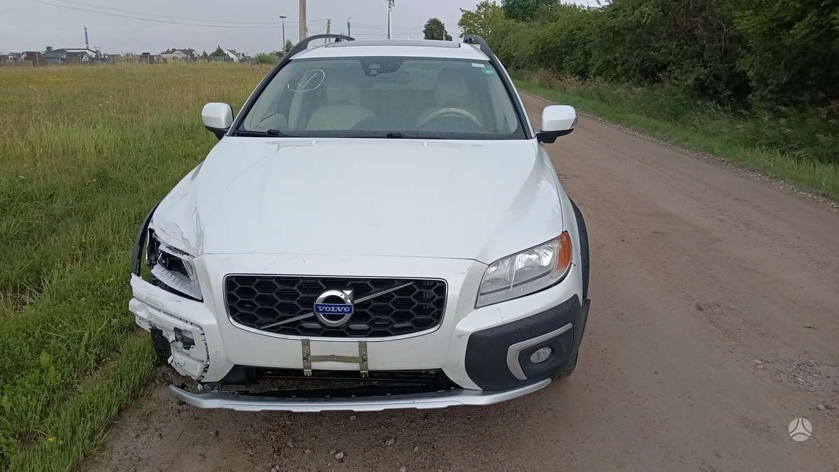 Volvo XC70 - 10