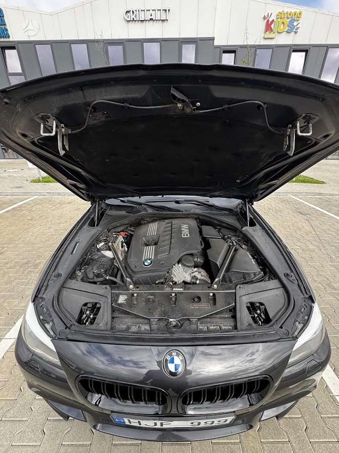BMW 528, 3.0 l., Седан