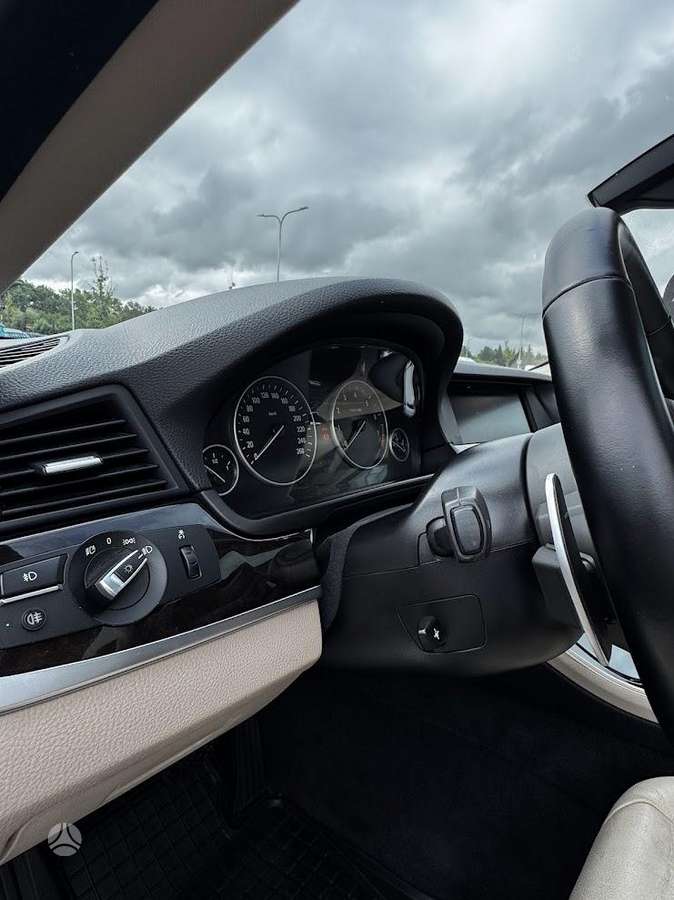 BMW 528, 3.0 l., Седан