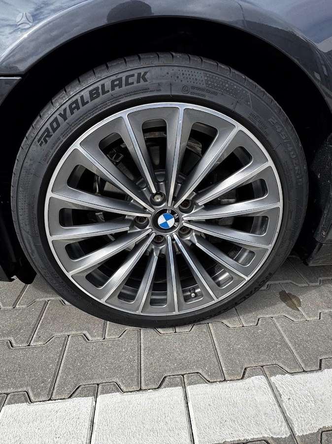 BMW 528, 3.0 l., Седан