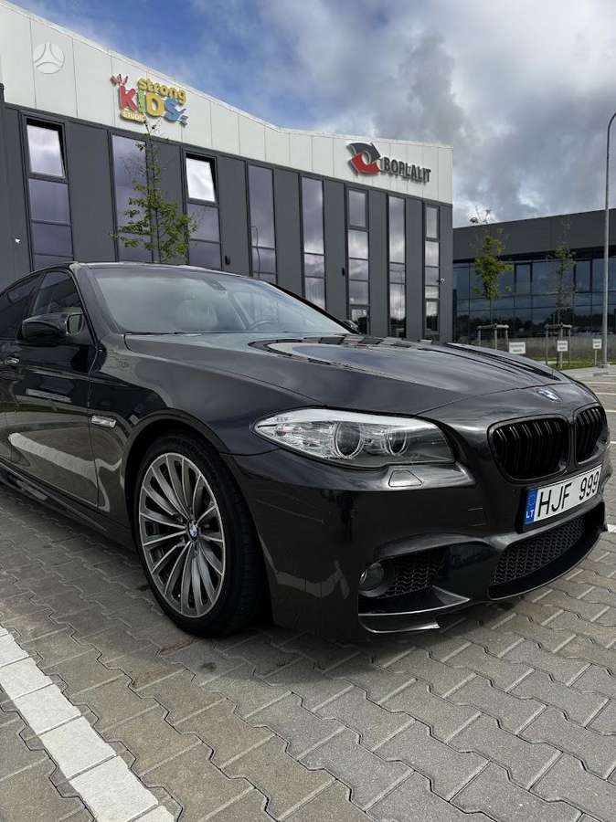 BMW 528, 3.0 l., Седан