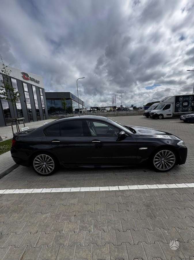 BMW 528, 3.0 l., Седан