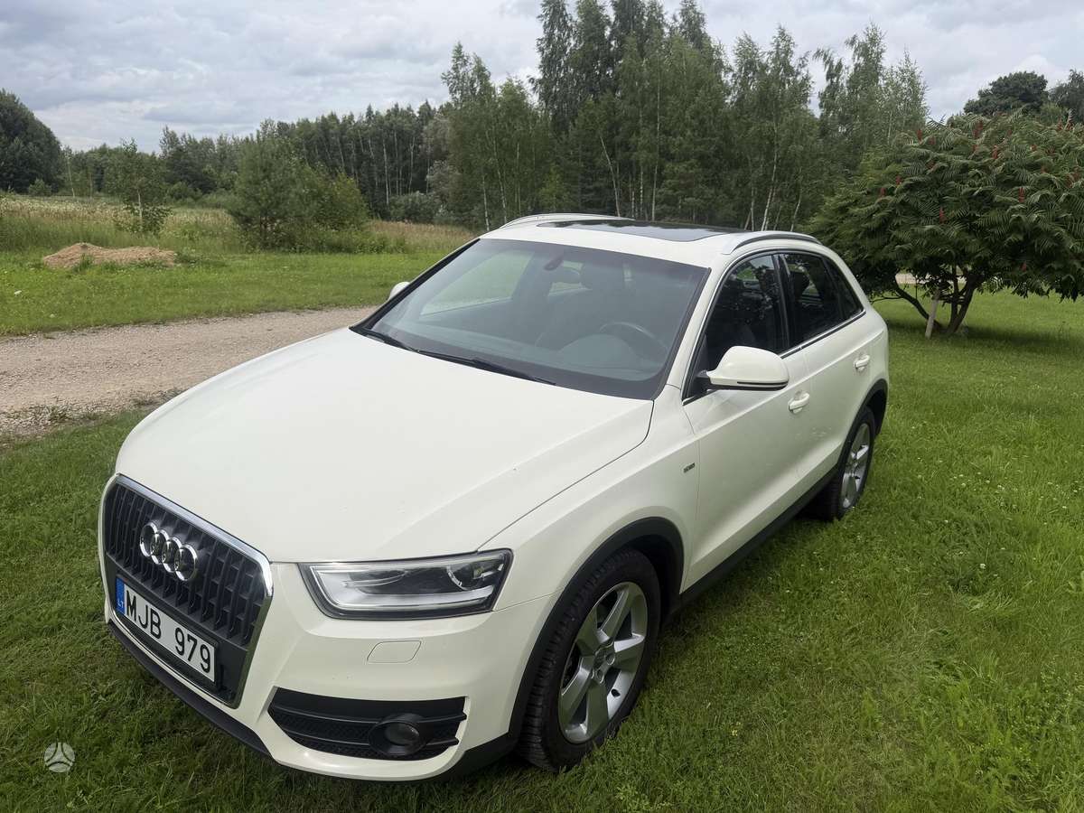 Audi Q3, 2.0 l., Внедорожник / Кроссовер