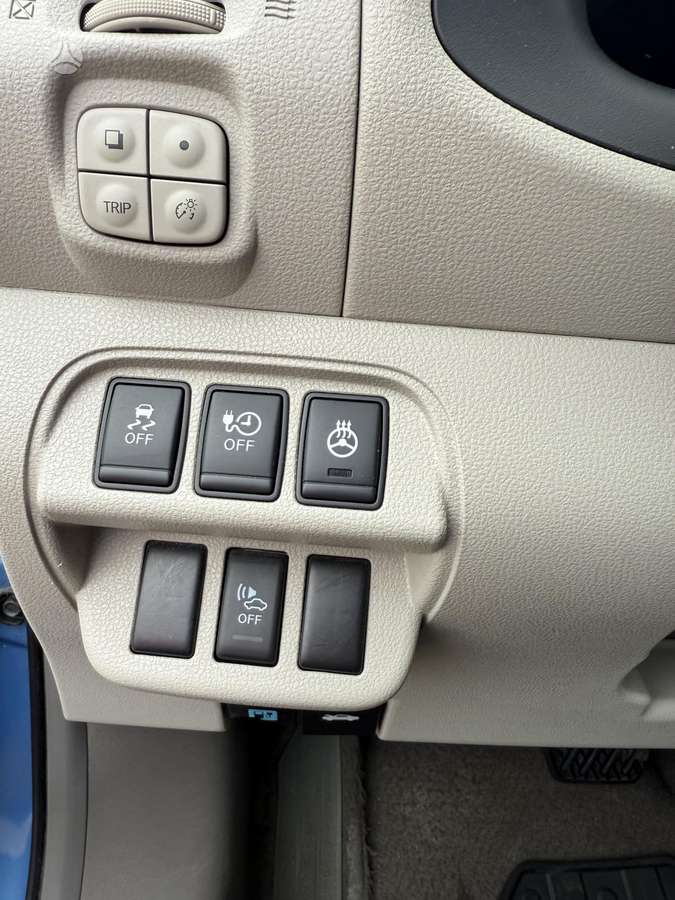 Nissan Leaf, hatchback