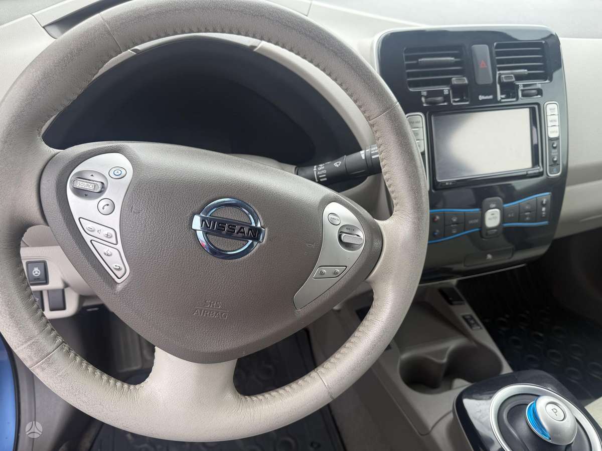 Nissan Leaf, hečbekas