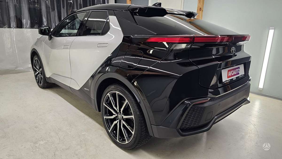 Toyota C-HR - 4
