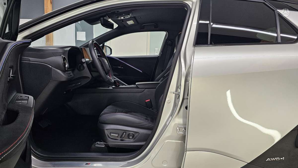 Toyota C-HR - 7