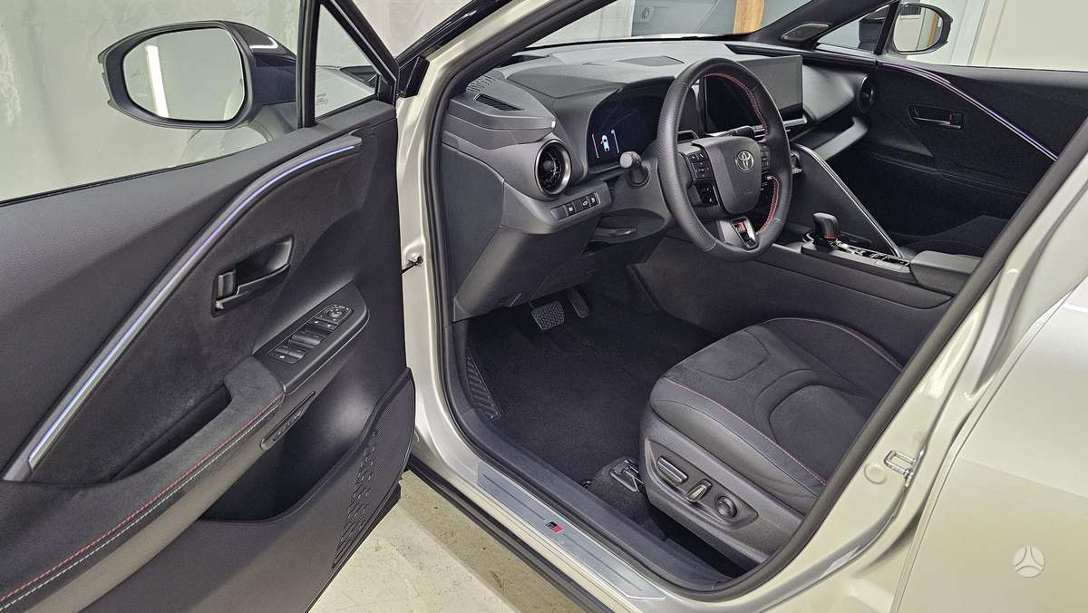 Toyota C-HR - 6