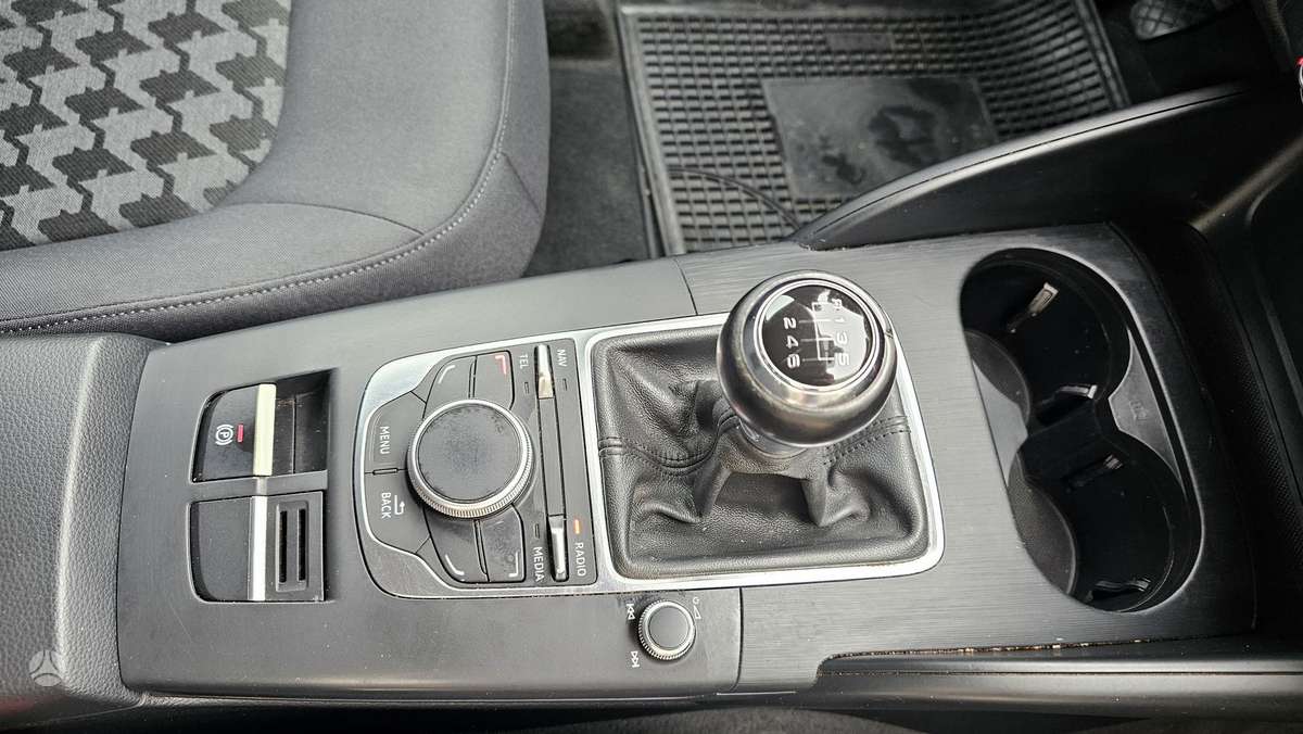 Audi A3, 1.2 l., hatchback