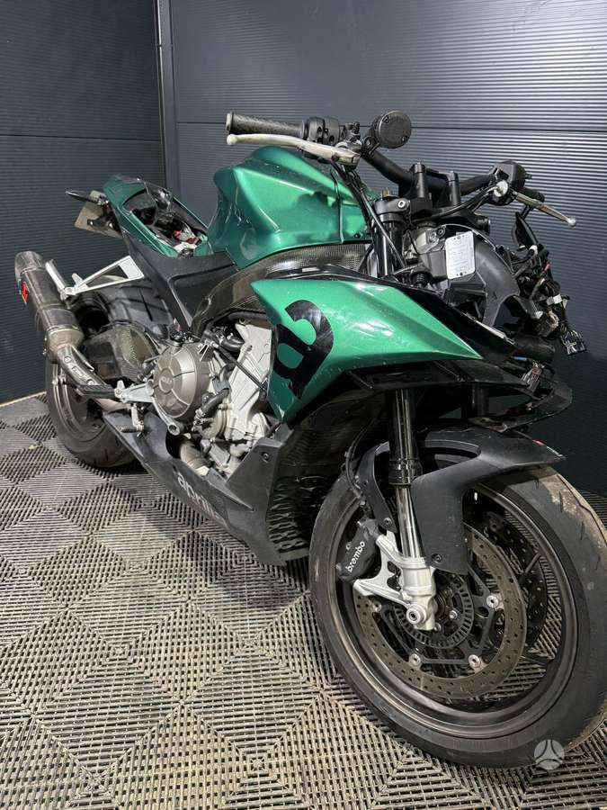 Aprilia Tuono 660cc, street / classic