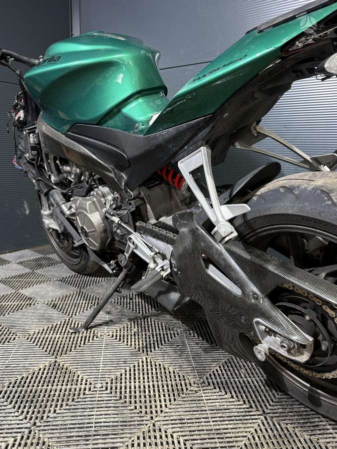 Aprilia Tuono 660cc, street / classic