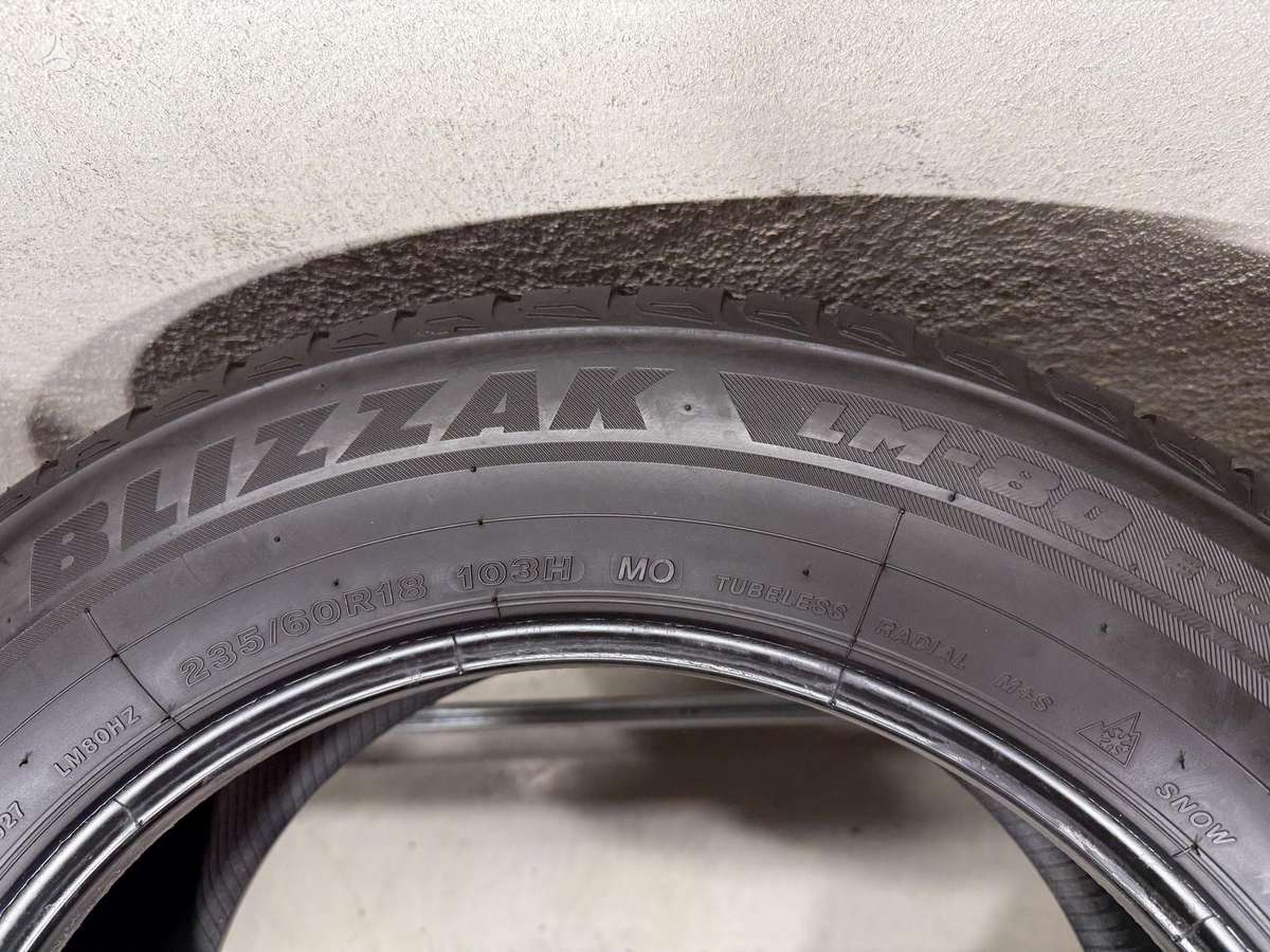 Bridgestone Blizzak lm-80 evo, winter 235/60 R18