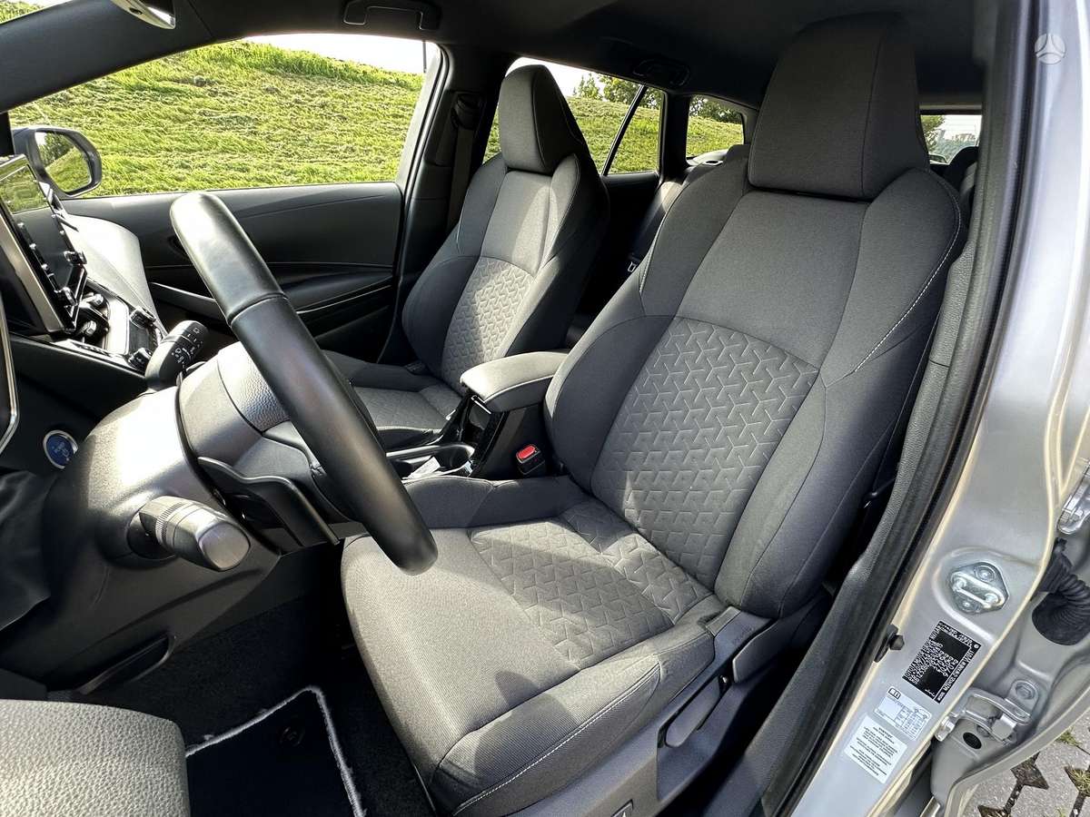 Toyota Corolla - 4