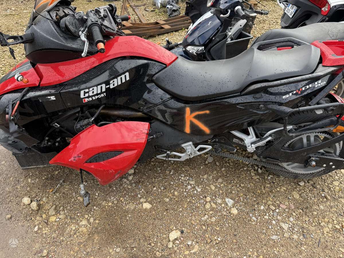 Can-Am Spyder 1000cc, трициклы