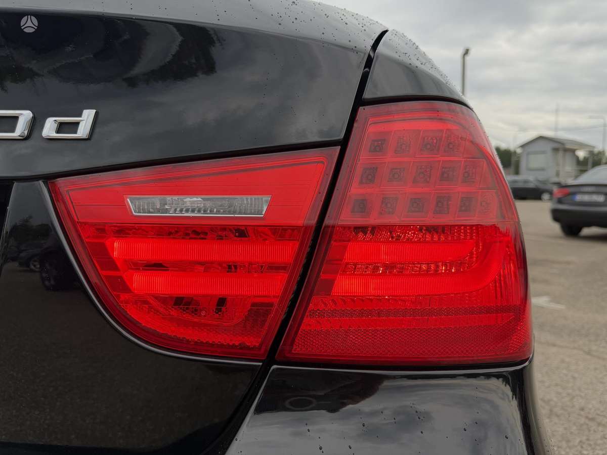 BMW 320, 2.0 l., sedanas