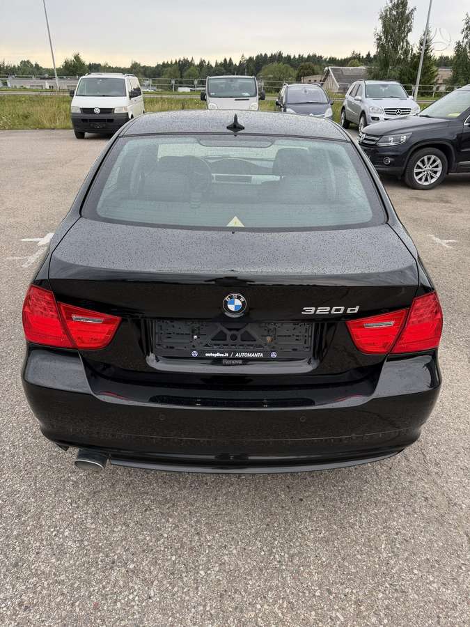 BMW 320, 2.0 l., Седан