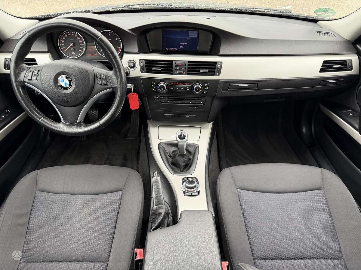 BMW 320, 2.0 l., sedanas