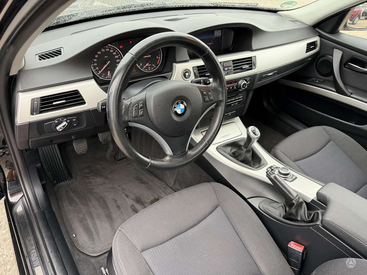 BMW 320, 2.0 l., sedanas