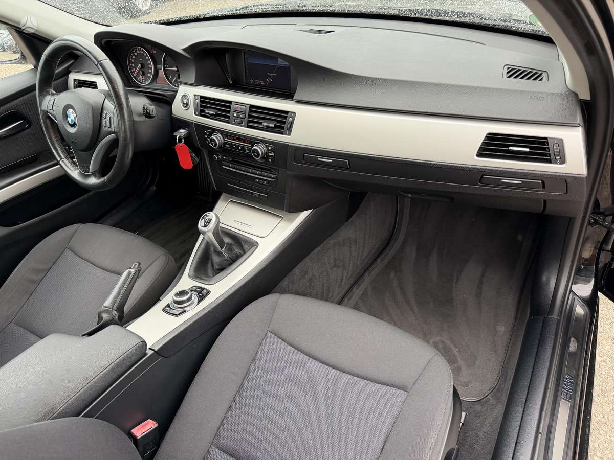 BMW 320, 2.0 l., sedanas