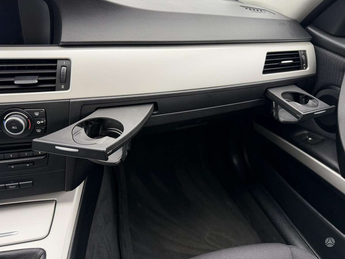 BMW 320, 2.0 l., sedanas