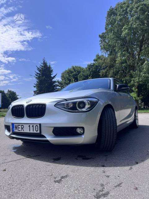 BMW 116, 1.6 l., hatchback